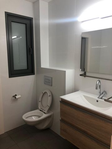 דירה, דווייט דייוויד איזנהאואר 3, אגמים, נתניה