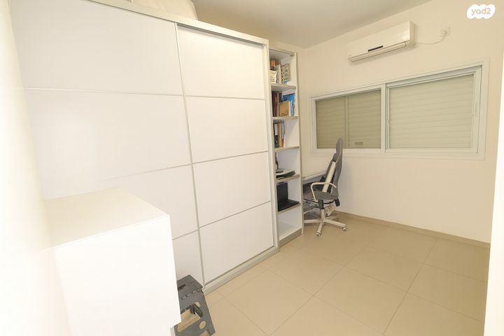 דירה, השקדים 7, מרכז העיר, סביניה, הוותיקה, קרית ביאליק