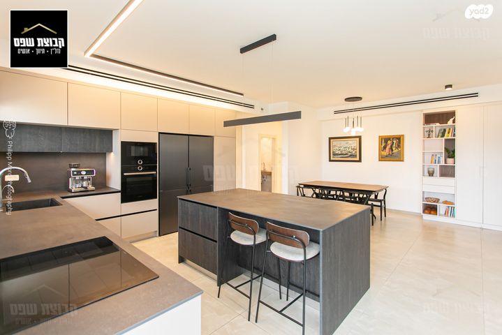 דירת גן, גבעת זמר, חיפה