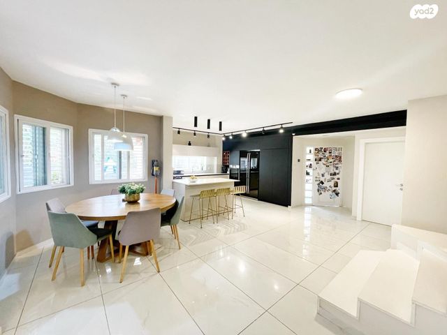 בית פרטי/ קוטג', עינב, עין גנים, רחובות