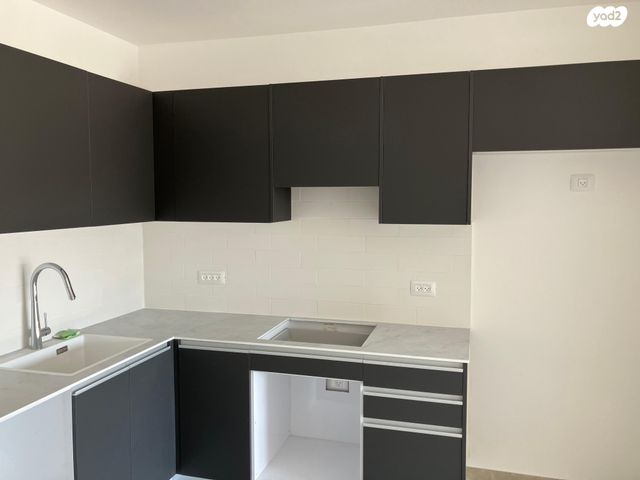 דירה, שאר העיר, מודיעין מכבים רעות