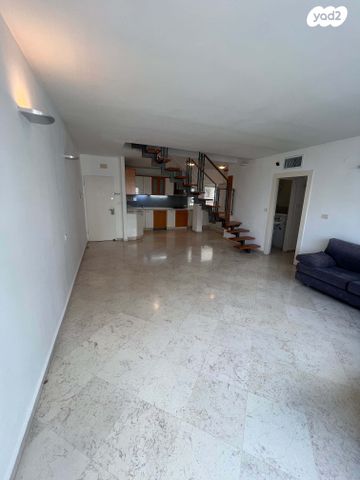 גג/ פנטהאוז, נווה אביבים, תל אביב יפו