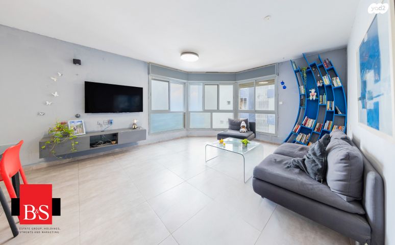 שדרות ניצה 8