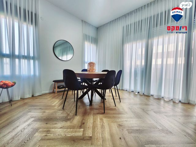 גג/ פנטהאוז, הגיבורים, רח' הנשיא צפון, חדרה