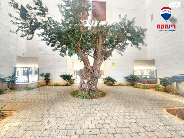 גג/ פנטהאוז, הגיבורים, רח' הנשיא צפון, חדרה