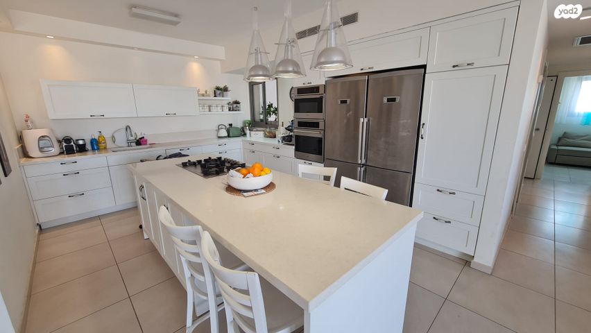 דירה, ישראל גלילי, קרית הלאום, ראשון לציון