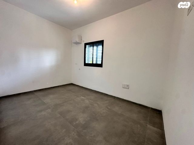 דירה, בנימין ד'ישראלי 45, אחוזה, חיפה