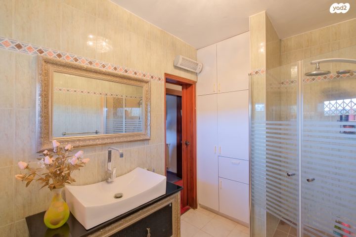 בית פרטי/ קוטג', חרמון, כפר ורדים