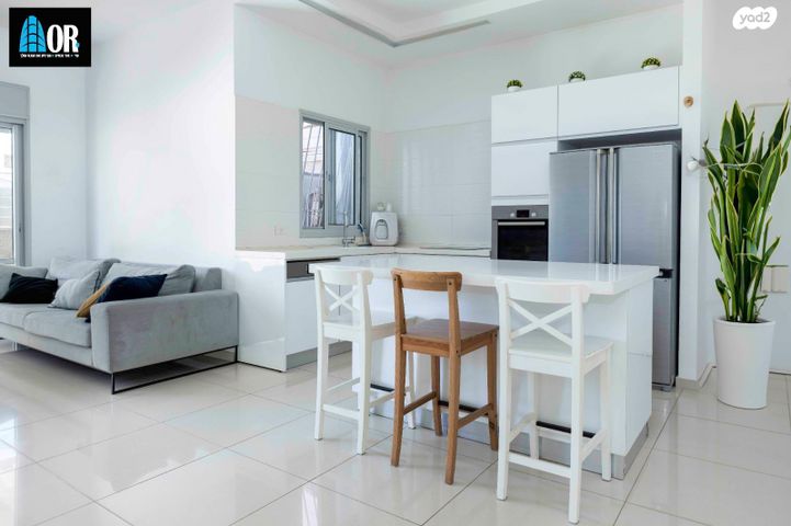 דירת גן, שושנה דמארי, קרית האמנים, מצליח, רמלה