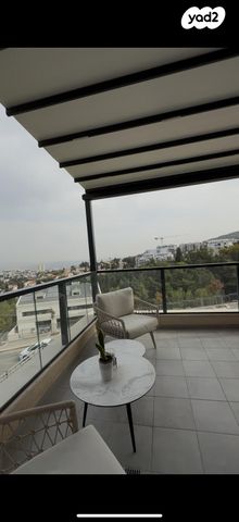 דירה, גבעת זמר, חיפה