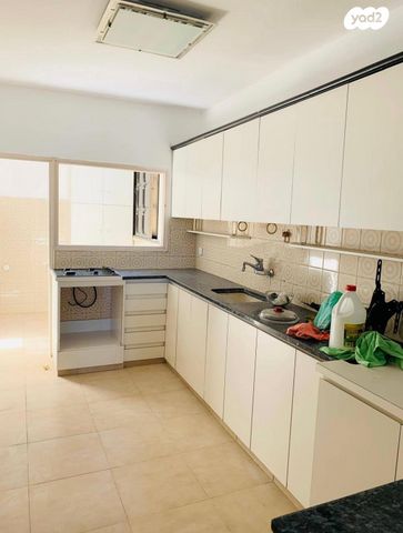 דירה, יהושע שטמפפר 34, לב המושבה / מרכז העיר, פתח תקווה