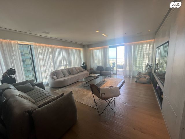 דירה, ניסים אלוני 7, צמרות איילון, פארק צמרת, תל אביב יפו