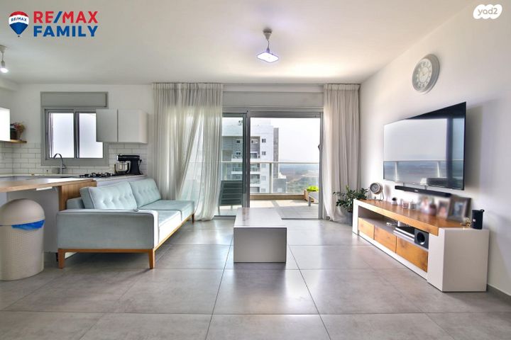 גג/ פנטהאוז, אהוד מנור 11, נאות אפק, אפקה, קרית ביאליק