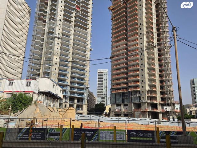 גג/ פנטהאוז, ארלוזורוב, הצפון החדש - כיכר המדינה, תל אביב יפו