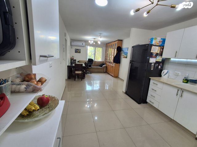 דירה, בר כוכבא, הגבעה הצרפתית, גבעת שפירא, ירושלים