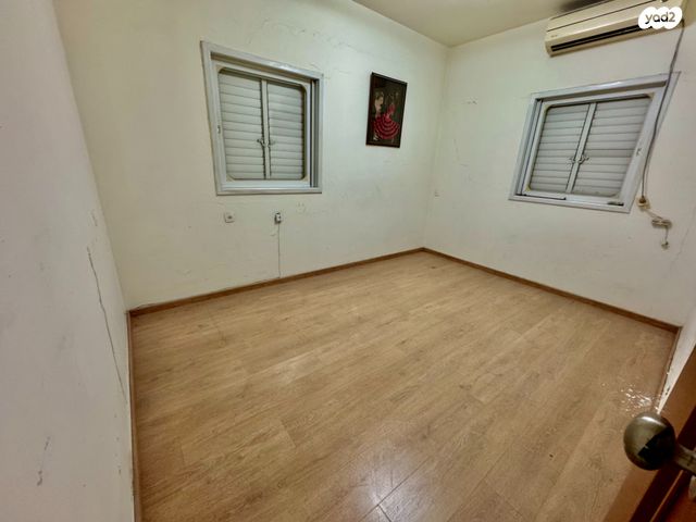 דירה, גאולים, רסקו א', חולון