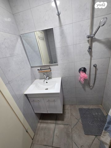 דירה, אליעזר מילרוד, שקמים ואגמים, אשקלון