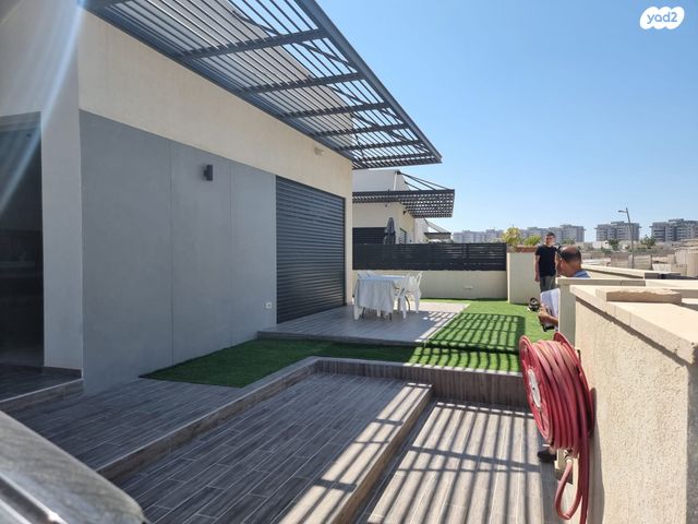 בית פרטי/ קוטג', יצחק נבון, שדרות בפארק, שדרות