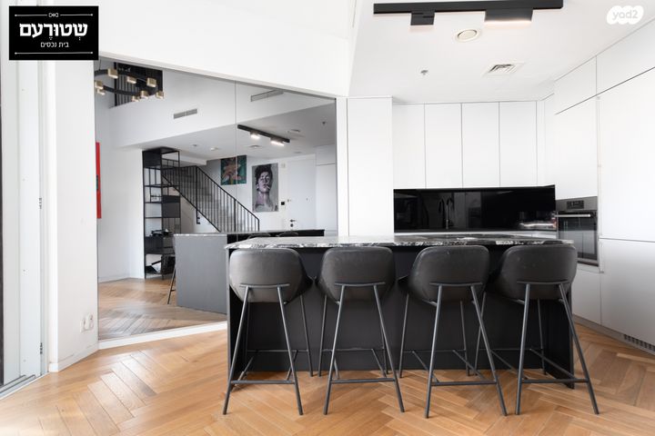 דירה, גרציאני יצחק, גני שרונה, קרית הממשלה, תל אביב יפו