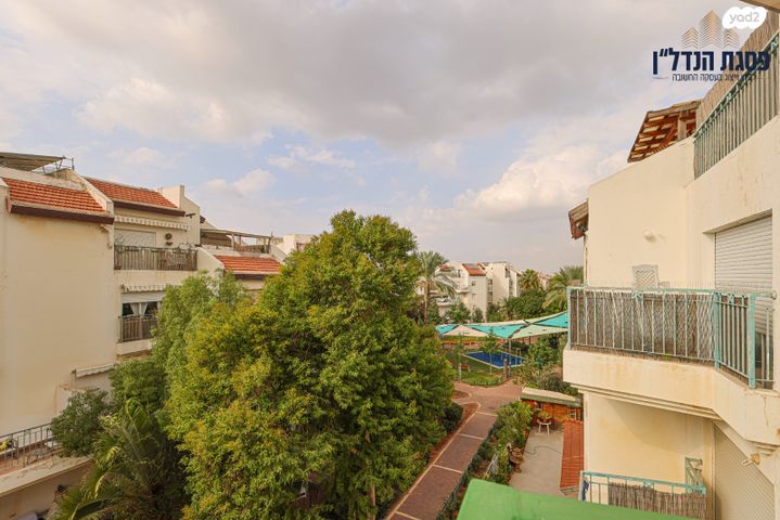 דופלקס, הסלע, יובלים, שוהם