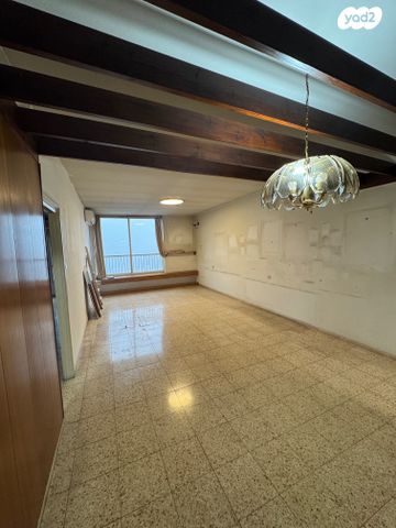 דירה, קרן היסוד, רוממה, חיפה