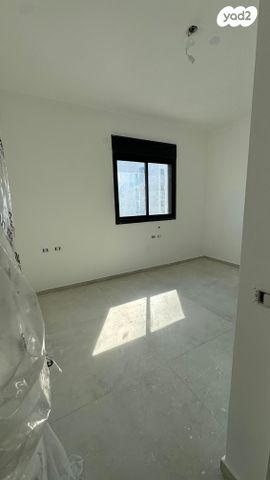 גג/ פנטהאוז, נאות אפק, אפקה, קרית ביאליק