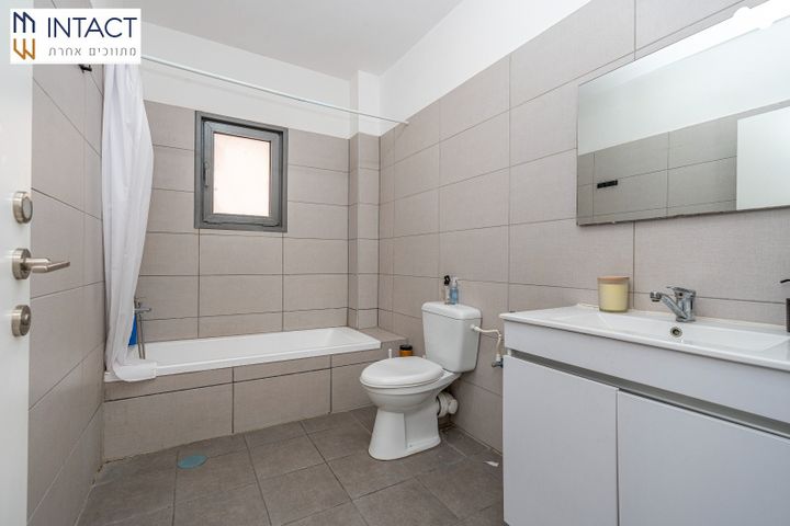 דירה, סביון, הפרחים, חריש