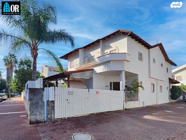 דו משפחתי, האירוסים, רמת סמל, נס ציונה