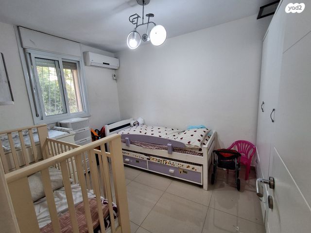 דירה, בר כוכבא, הגבעה הצרפתית, גבעת שפירא, ירושלים