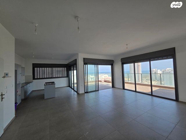 גג/ פנטהאוז, ברנע, אשקלון