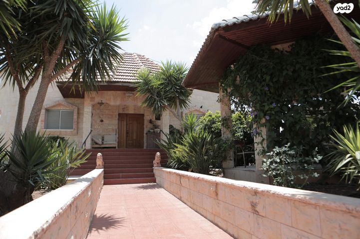 בית פרטי/ קוטג', פוריה נווה עובד