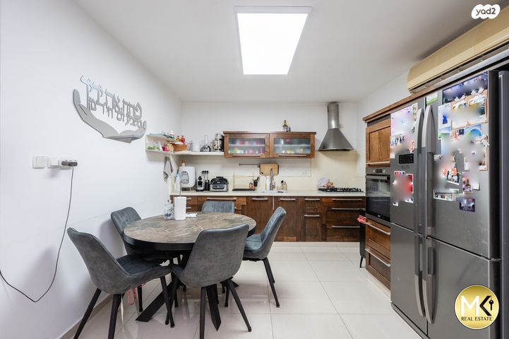 דירה, נווה פרדסים, פרדס חנה כרכור