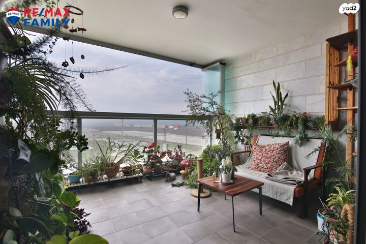 גג/ פנטהאוז, אהוד מנור, נאות אפק, אפקה, קרית ביאליק