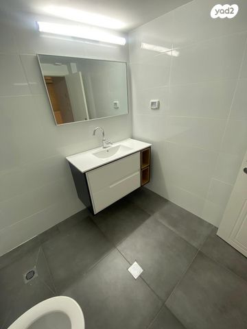 דופלקס, שדרות וייצמן, מרכז העיר, סביניה, הוותיקה, קרית ביאליק