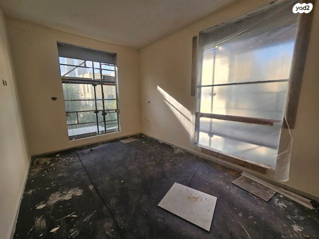 דירה, קדושי קהיר 7, בת ים