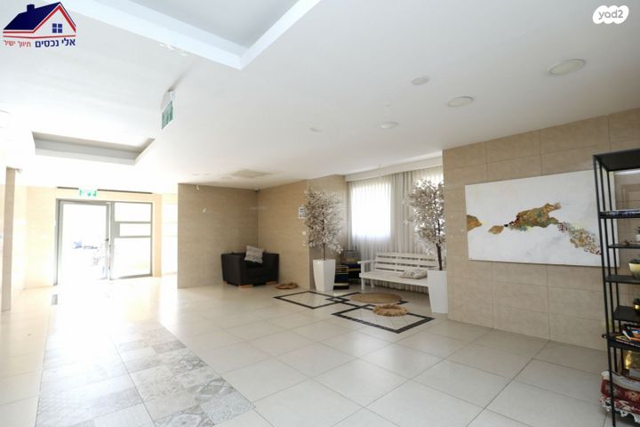 דירה, זית 4, החורש, חריש