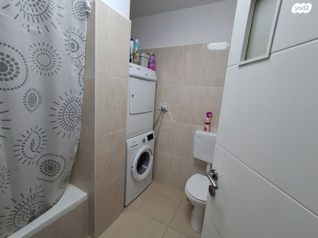 דירה, בר כוכבא, הגבעה הצרפתית, גבעת שפירא, ירושלים