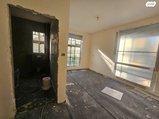 דירה, קדושי קהיר 7, בת ים