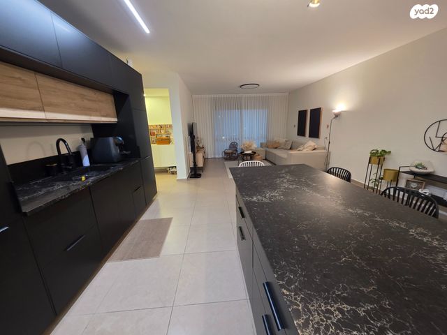 דירה, הנביאים, הנביאים, מודיעין מכבים רעות