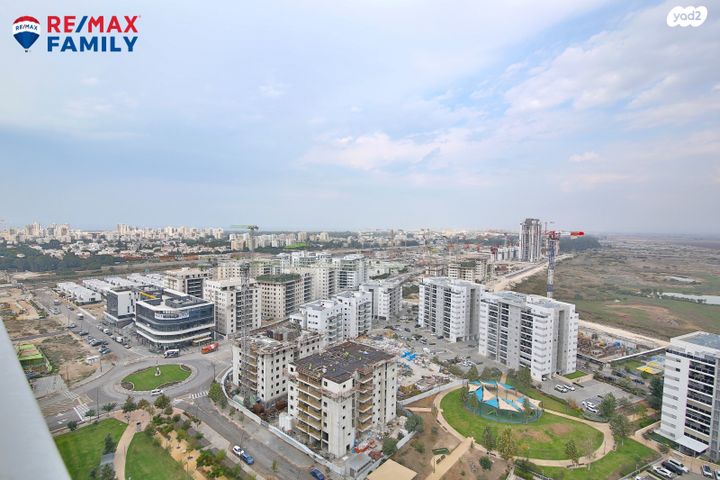 גג/ פנטהאוז, אהוד מנור, נאות אפק, אפקה, קרית ביאליק