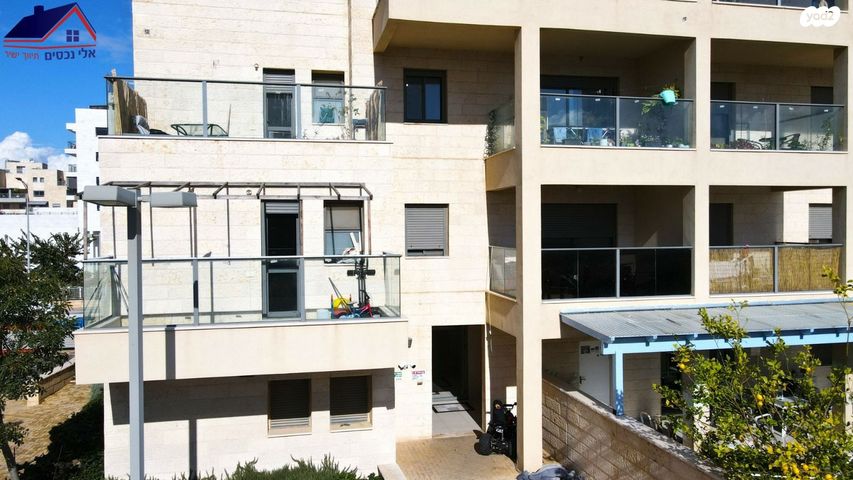 דירה, זית 4, החורש, חריש