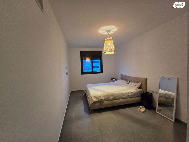 דירה, אלישע הנביא, הנביאים, מודיעין מכבים רעות