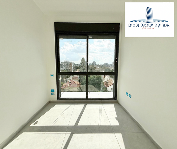 גג/ פנטהאוז, הרצליה הירוקה, נווה עובד, הרצליה