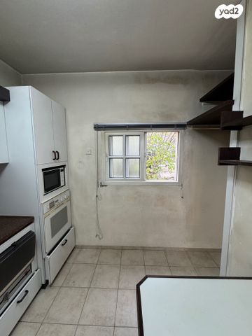 דירה, קרן היסוד, רוממה, חיפה