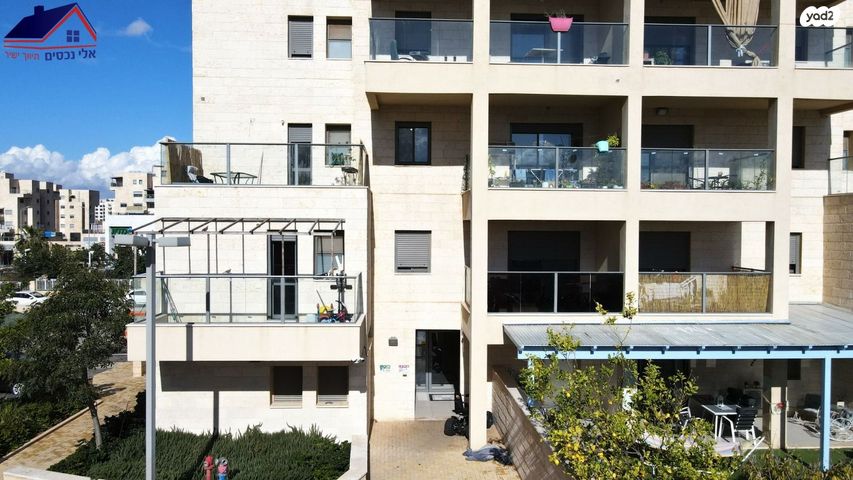 דירה, זית 4, החורש, חריש