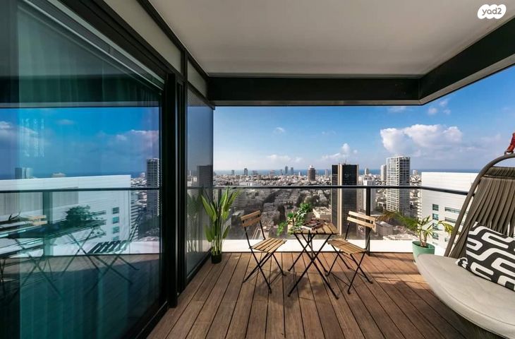 דירה, ליאונרדו דה וינצ'י 12, גני שרונה, קרית הממשלה, תל אביב יפו