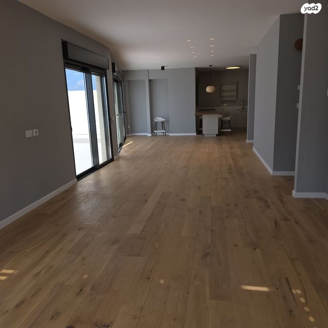 גג/ פנטהאוז, דוד המלך 14, צפון מערב מרכז העיר, נתניה