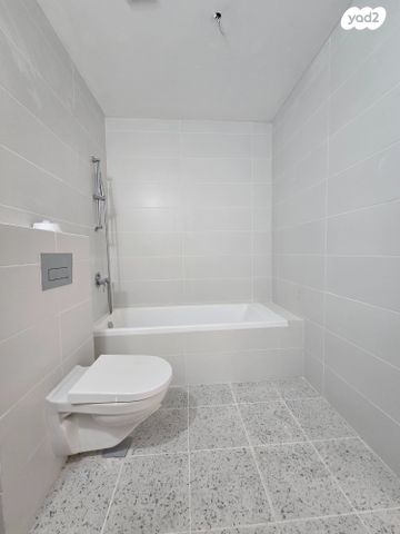 דירה, שפינוזה 25, אברמוביץ', ראשון לציון