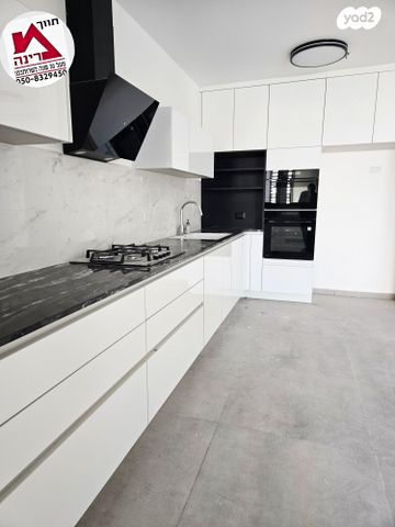 דירה, שפינוזה 25, אברמוביץ', ראשון לציון