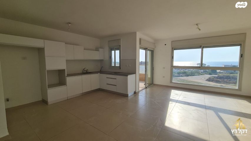 דירה, דרך הים, עכו